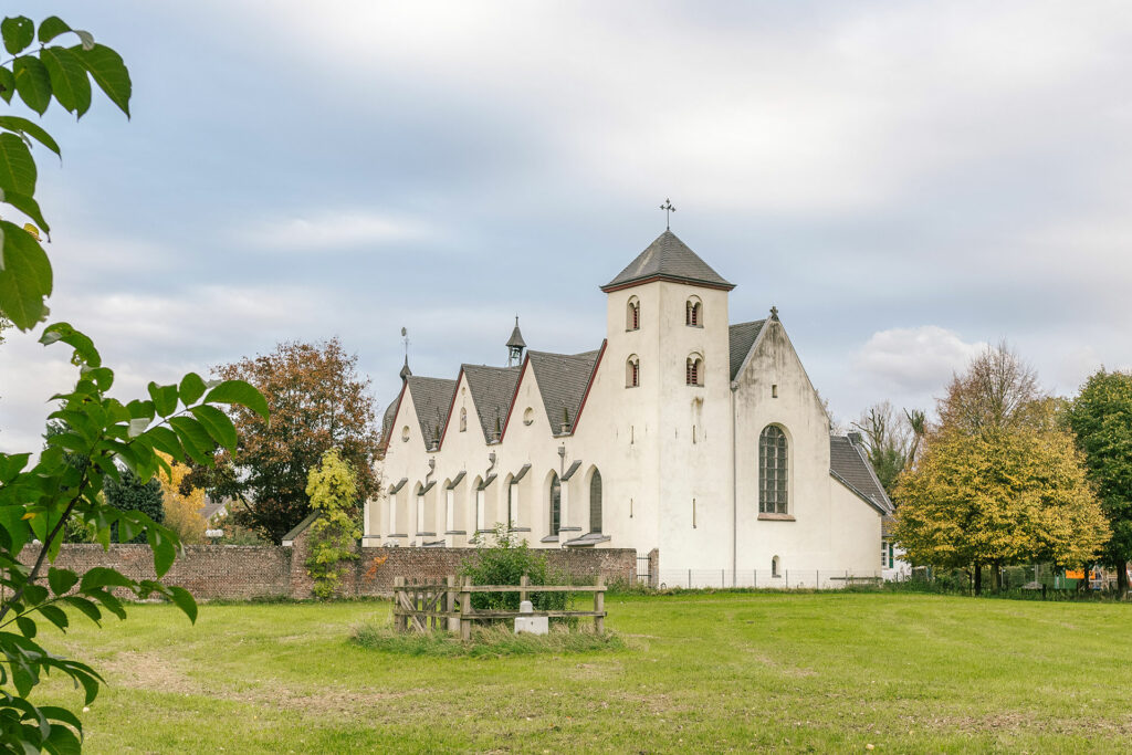 Dünnwald Kirche